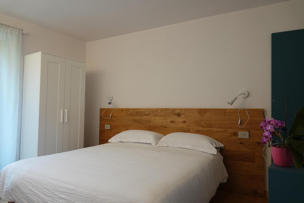 Casale Bella.Vista Bed & Breakfast Pianello Del Lario Exterior photo